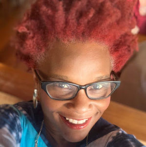 Meet your Posher, Cecelia